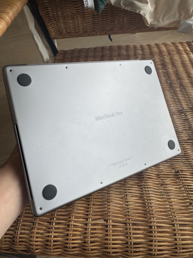 MacBook Pro 14 M2 Pro 16GB afbeelding 2