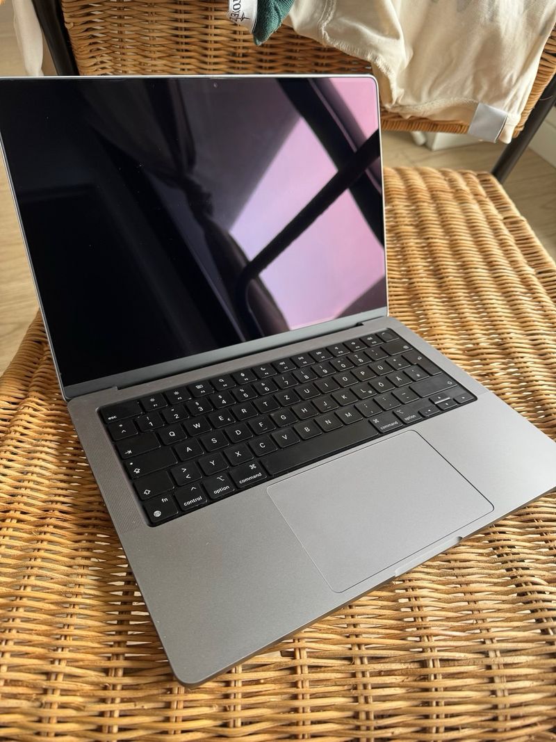 MacBook Pro 14 M2 Pro 16GB afbeelding 3