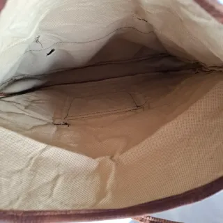 Bolso hecho a mano en piel