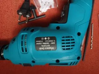 Taladro Percutor 220V con Accesorios