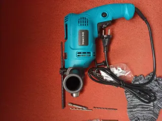 Taladro Percutor 220V con Accesorios