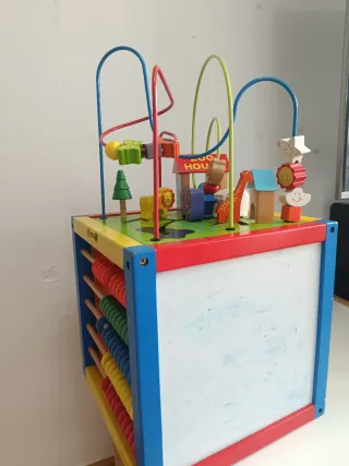 Cubo de madera educativo