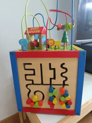 Cubo de madera educativo