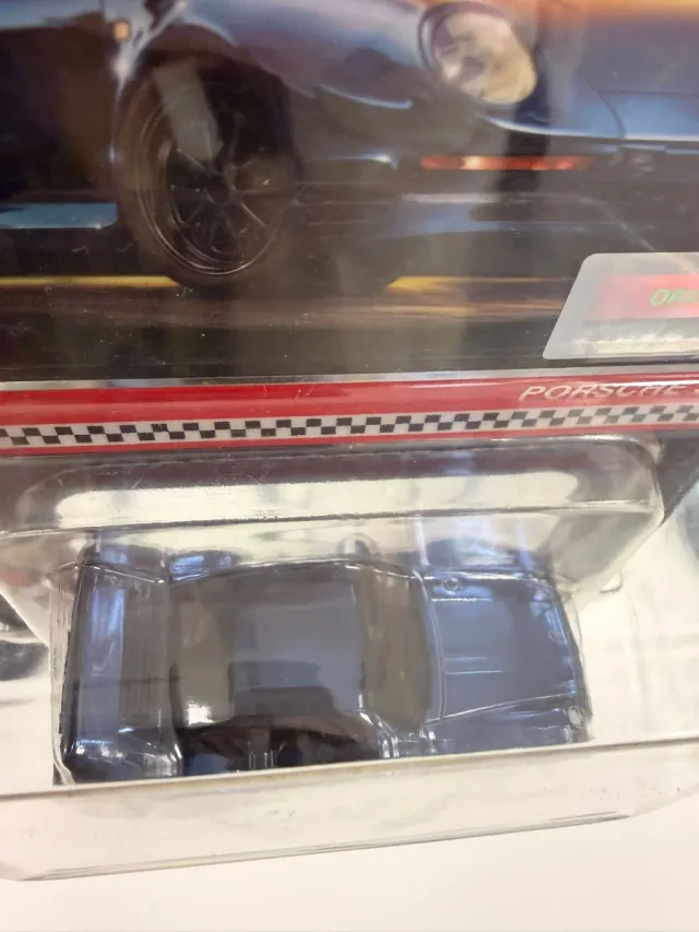Hot Wheels Porsche 959 Red Line Club