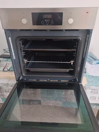 Horno Whirlpool AKP 745 IX