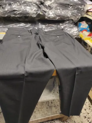 Pantalón de vestir LUIYI'S Talla 54 Gris