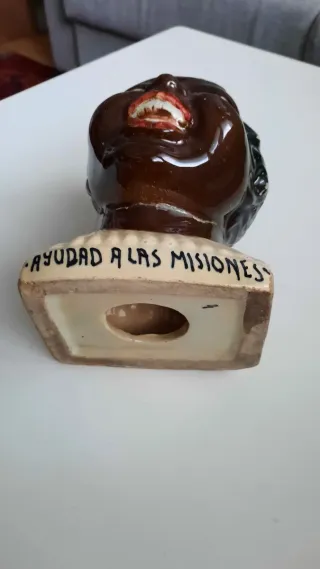 Hucha antigua Domund Ayudad a las Misiones