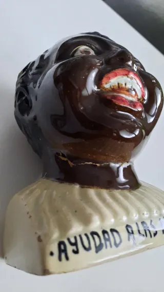 Hucha antigua Domund Ayudad a las Misiones