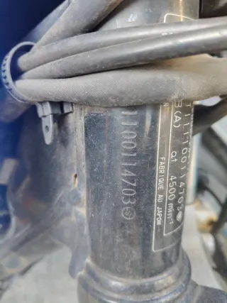 Suzuki Van Van Azul/Rojo/Blanco