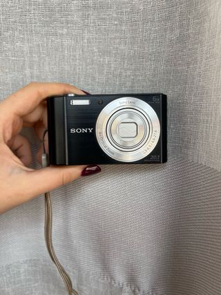 Fotocamera Sony DSC-W810 20 megapixel nera