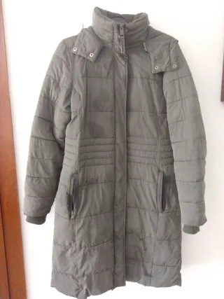 Chaqueta verde acolchada