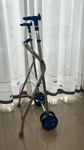 Andador Rollator Nuevo