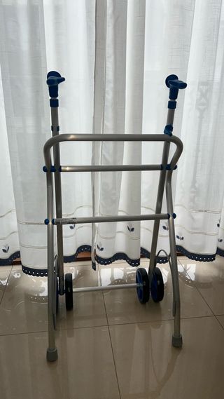 Andador Rollator Nuevo