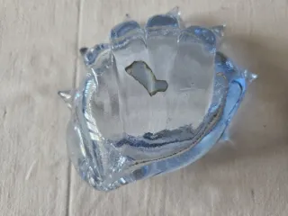 Conchiglia in vetro azzurro