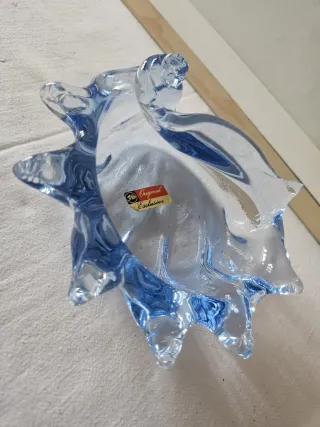 Conchiglia in vetro azzurro