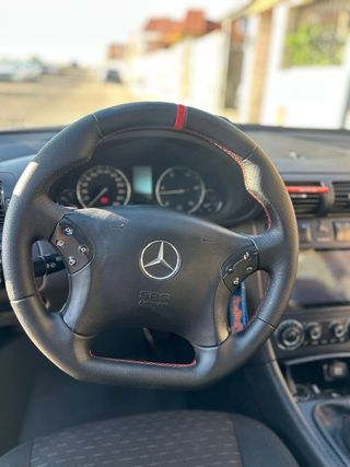 Mercedes-Benz Clase C 320 V6 2005