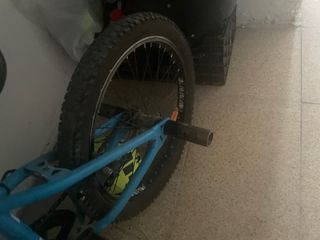 Bicicleta BMX azul como nueva poco uso