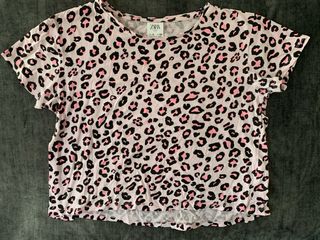 Camiseta niña estampado leopardo rosa