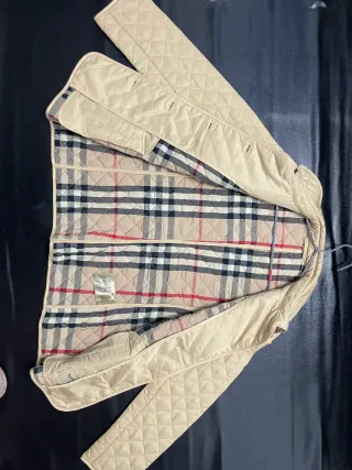 Chaqueta Burberry Beige Acolchada