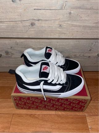 Vans Negras y Blancas