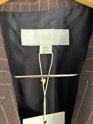 Blazer Zara rayas marron