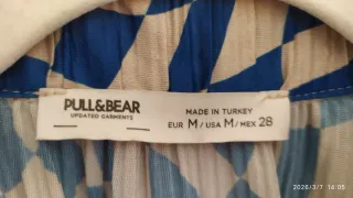 Camisa crinkle Pull&Bear beige y azul