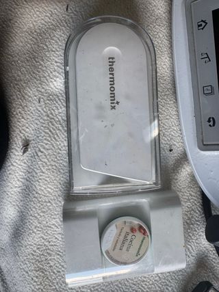 Thermomix TM5 con accesorios , bolsa libro digital