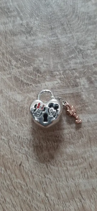 Charm Pandora Disney Corazón mickey y Minnie mouse