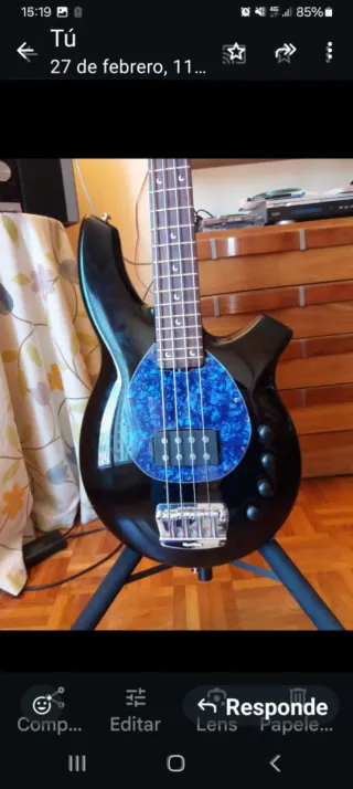 Bajo Musicman Negro