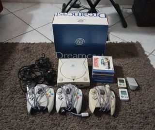 Consola Sega Dreamcast Blanca con accesorios