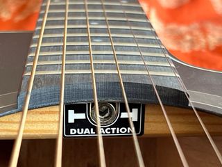 Guitarra Acústica OQAN + funda + cuerdas