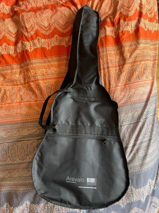Guitarra Acústica OQAN + funda + cuerdas