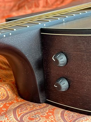 Guitarra Acústica OQAN + funda + cuerdas