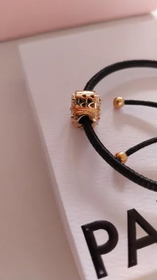 Pulsera Pandora con Charm Copo de nieve.