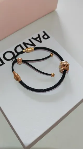 Pulsera Pandora con Charm Copo de nieve.