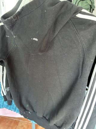 Chaqueta Adidas con cremallera y capucha