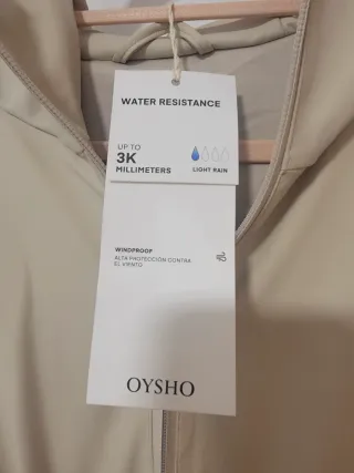 Parka Oysho Beige Impermeable con Capucha Talla M