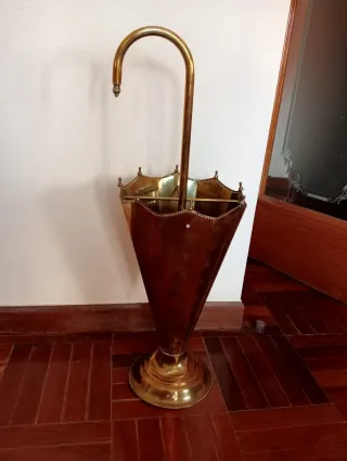 Paragüero antiguo latón