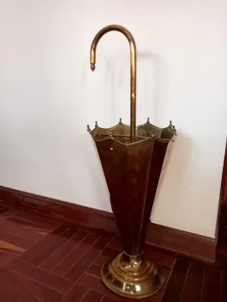 Paragüero antiguo latón