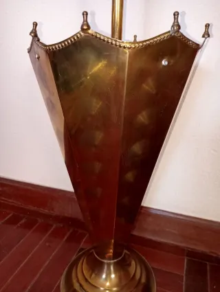 Paragüero antiguo latón