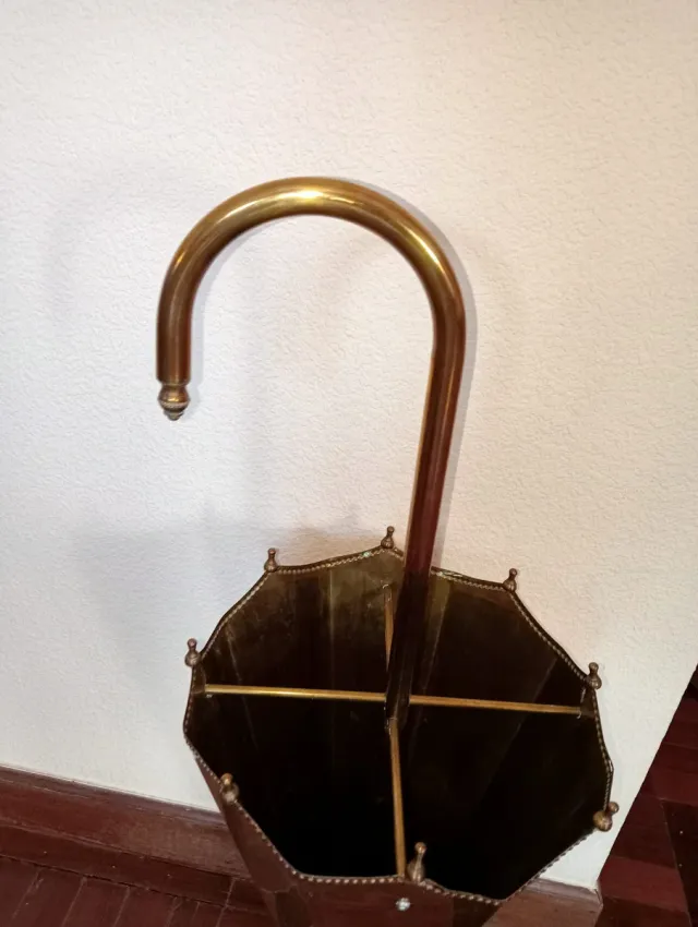 Paragüero antiguo latón