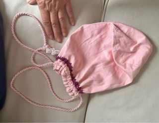 Vestido Flamenca Rosa con bolsito a juego.