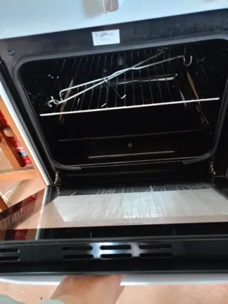 Cocina Rommer CH950FPGB. Con 6 meses de uso.