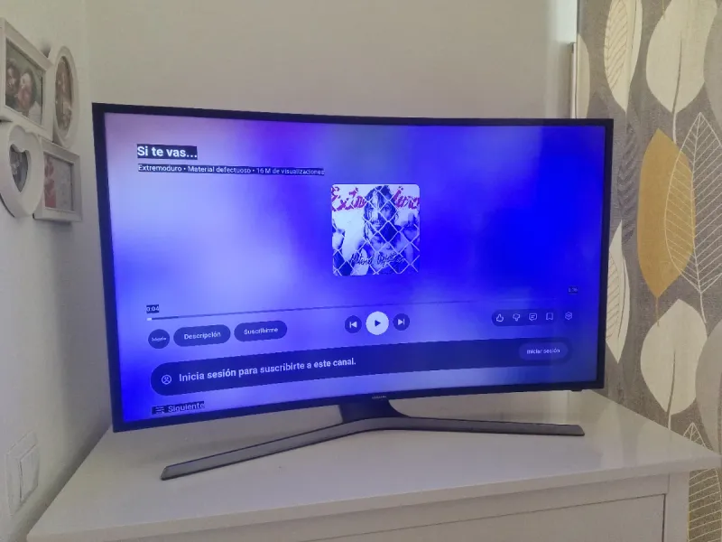 Samsung TV modelo Curvo con mando 40 pulgadas afbeelding 4