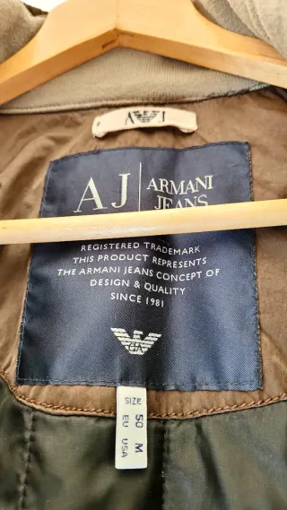 Parka Armani Jeans Talla 50/M verde caqui