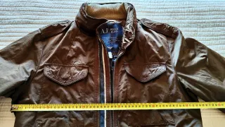 Parka Armani Jeans Talla 50/M verde caqui