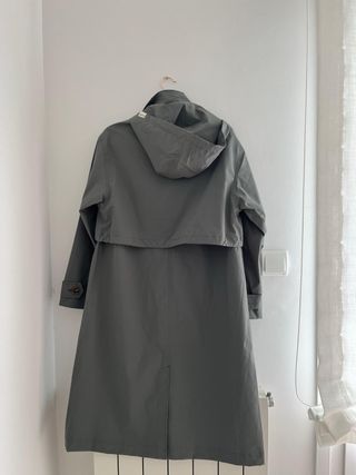 Gabardina larga verde oliva Indi & Cold