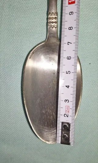 Cucharón y Tenedor Antiguos con Diseño Floral