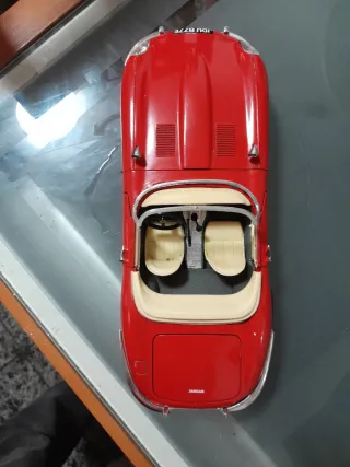 Bburago Jaguar E-Type Descapotable 1961