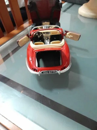 Bburago Jaguar E-Type Descapotable 1961